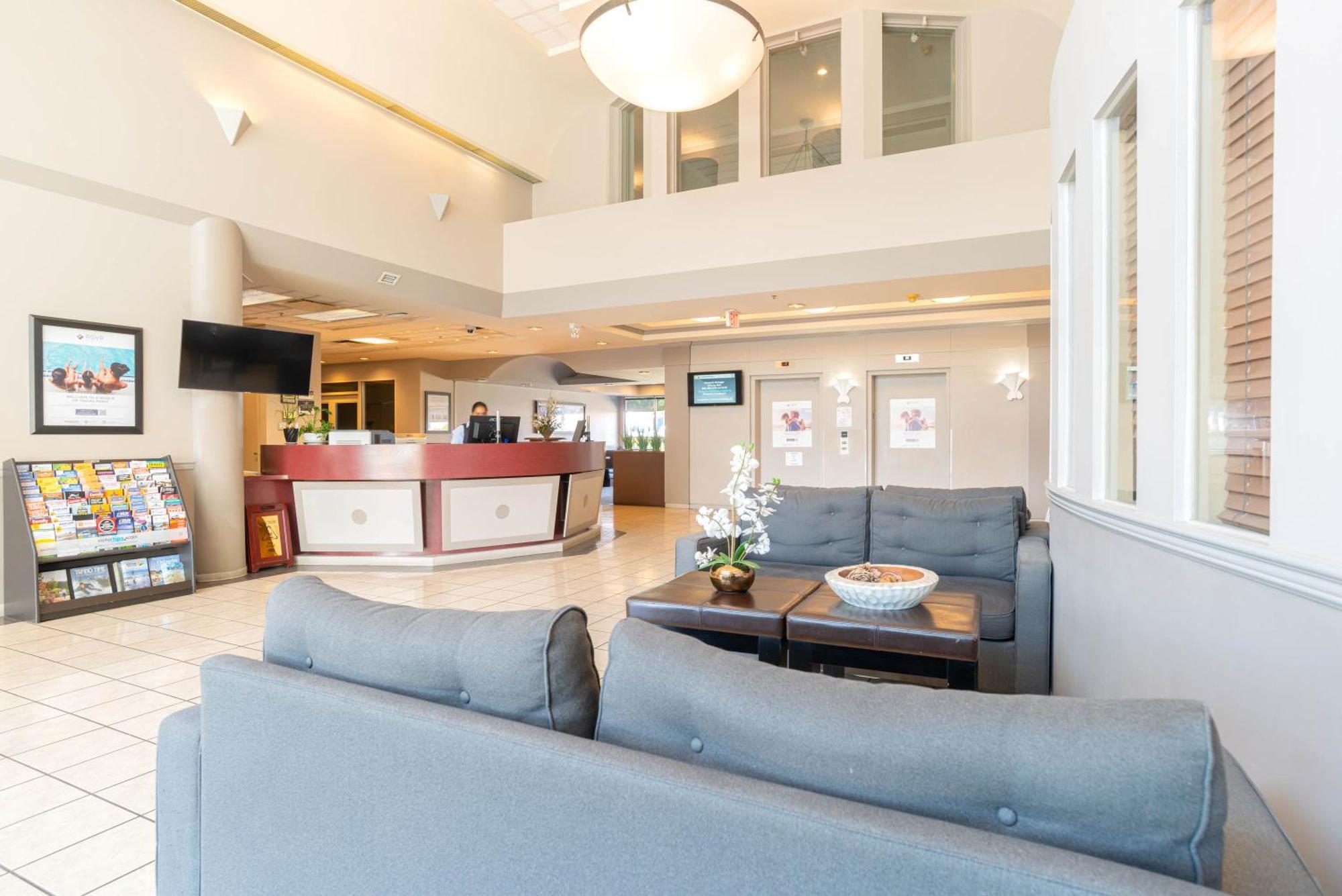 Sandman Hotel ויקטוריה מראה חיצוני תמונה